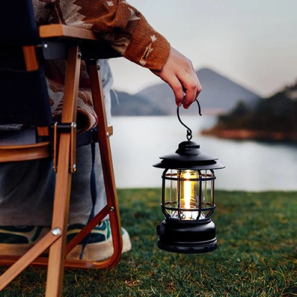 Retro Portable Camping LampRetro Portable Camping Lamp